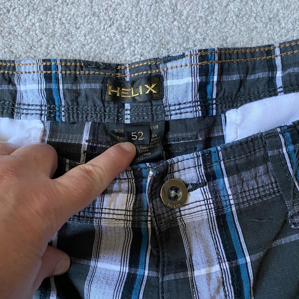 Cargo shorts blue tones